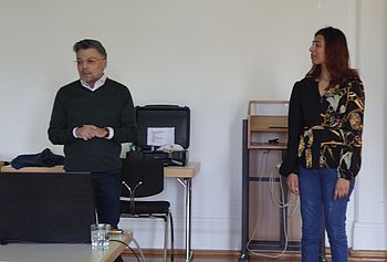 Nicola De Nittis und Co-Referentin Larib Leysa Akhtar